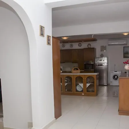 Aggeli Villa *